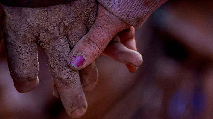 Telediario 2 - Utiel, una de las zonas más afectadas por la DANA: "Estaban viendo a los vecinos ahogarse"