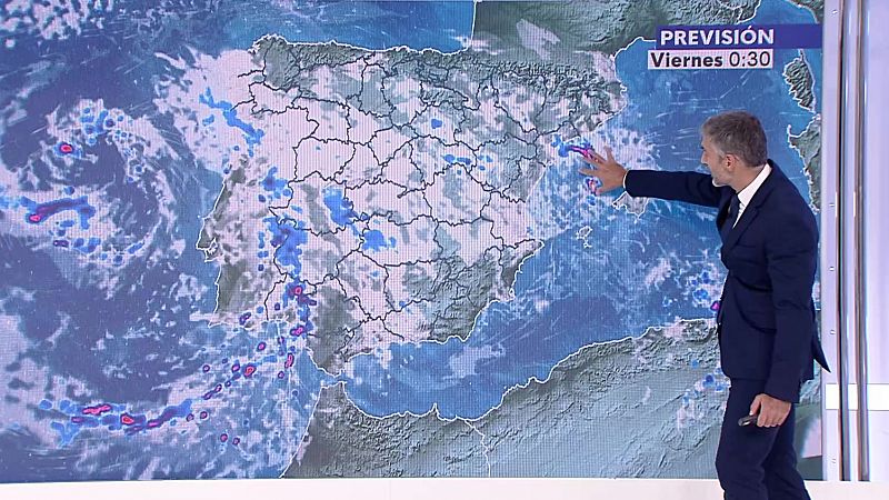 Chubascos y tormentas localmente fuertes en Andalucía occidental y Extremadura - ver ahora