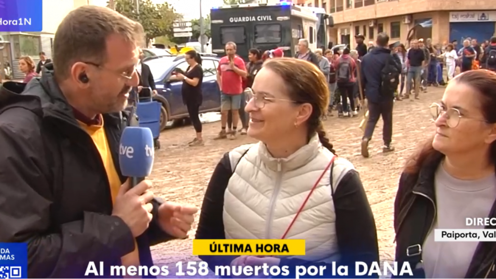 Dentro del caos "siempre hay almas caritativas dispuestas a ayudar" - La hora de La 1 | Ver