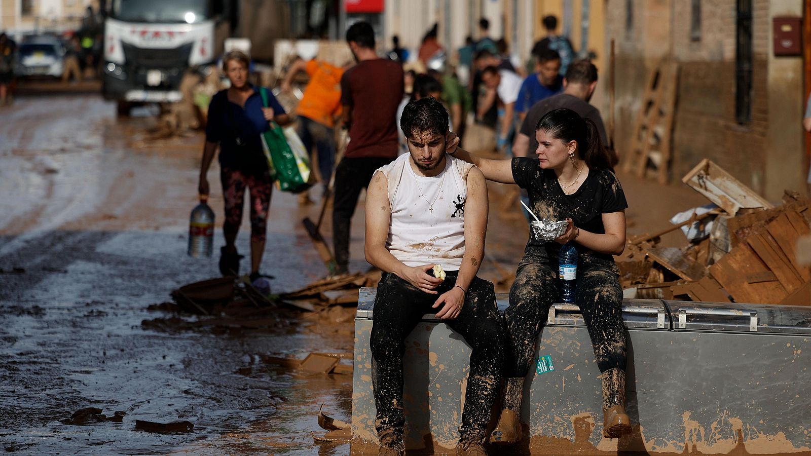 Prosiguen la búsqueda de desaparecidos 72 horas tras la DANA | Ver