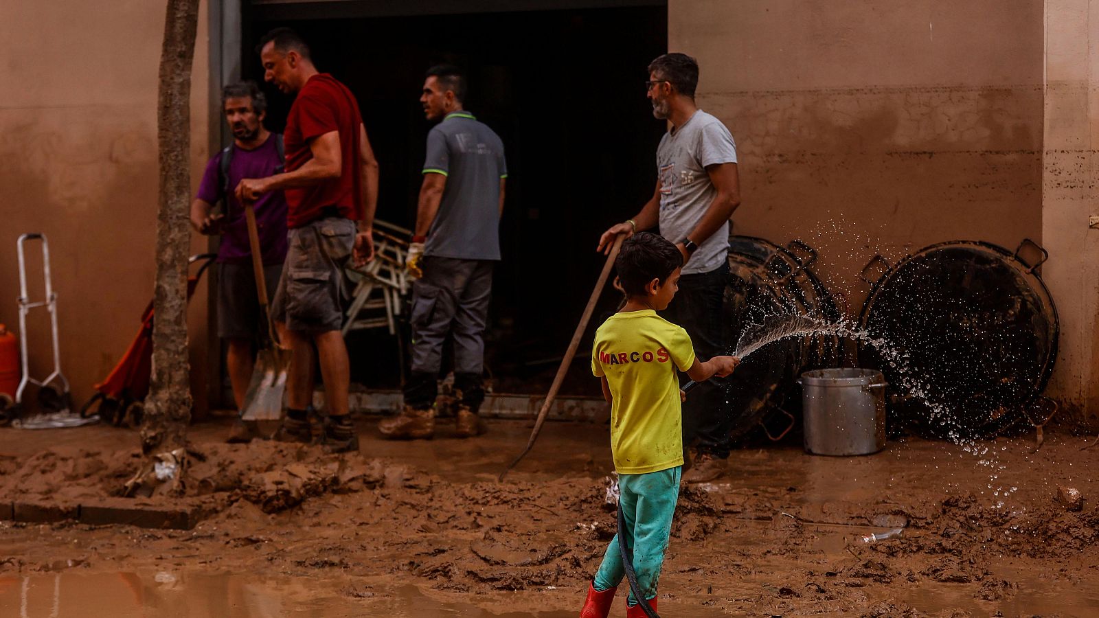 Crece la indignación entre los afectados tras el paso de la DANA