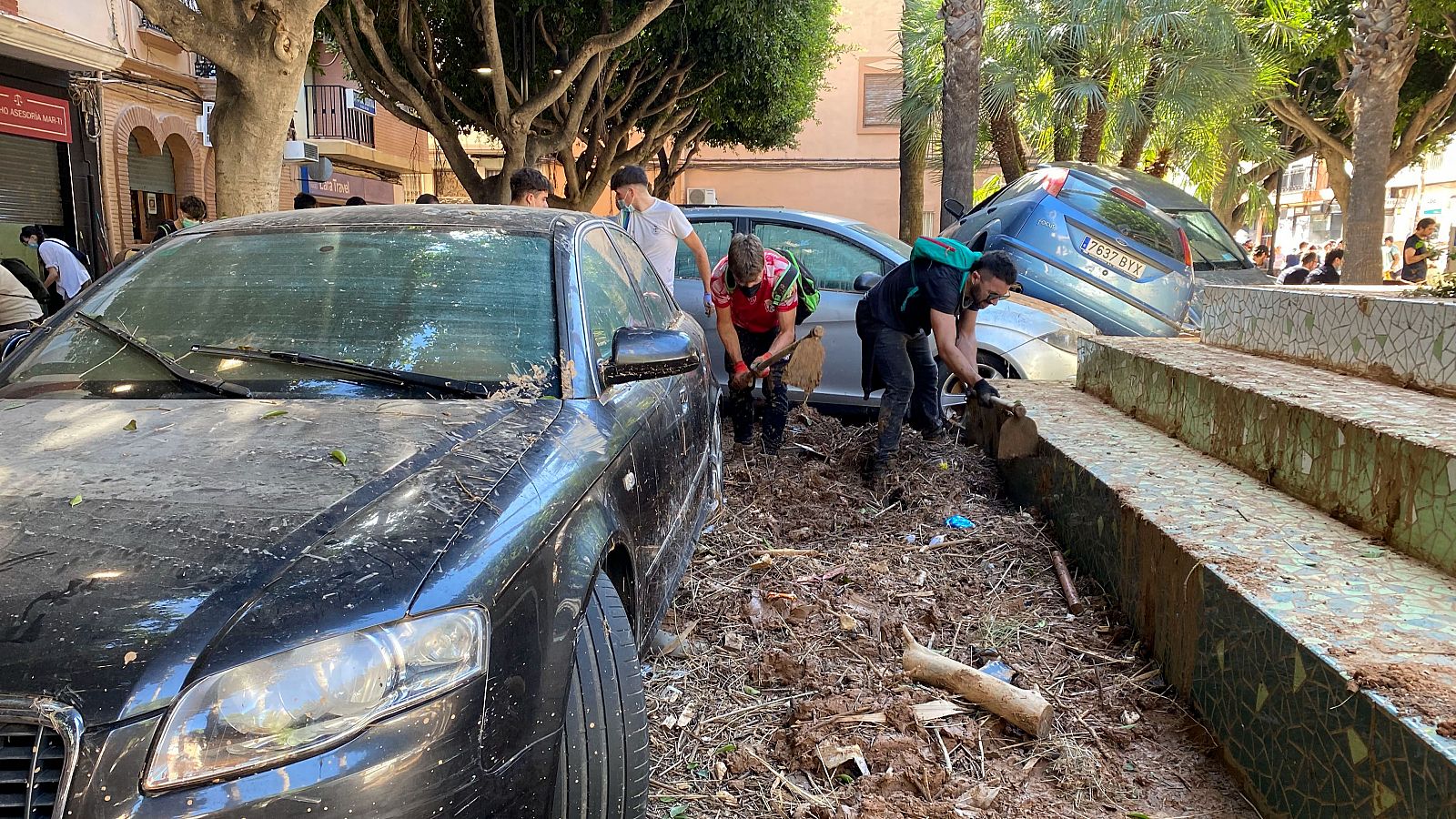 El alcalde de Aldaia (Valencia), Guillermo Luján: "Estamos cabreadísimos y desolados" - Telediario Fin de Semana | Ver