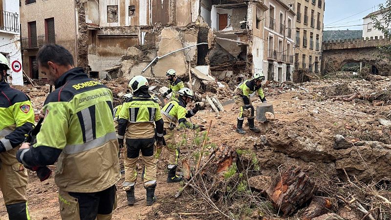 DANA: Los equipos de rescate buscan a cinco desaparecidos en Letur | Ver