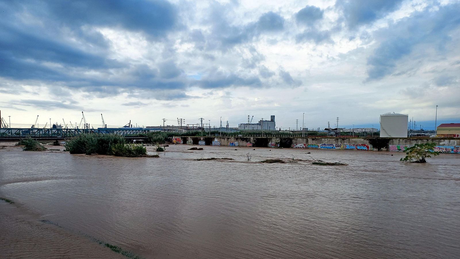 La DANA pone en alerta a Cataluña por fuertes lluvias