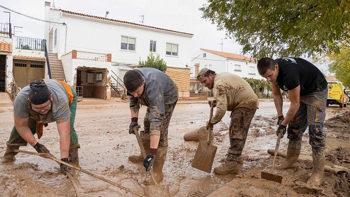 La desesperación e indignación en Valencia, una realidad tras unas semana de tragedia