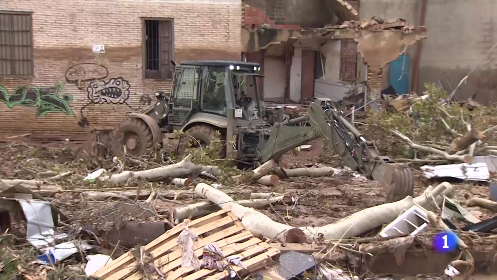 Les assegurances ja han rebut 35.800 reclamacions pels danys de la DANA a València - L'Informatiu | Veure