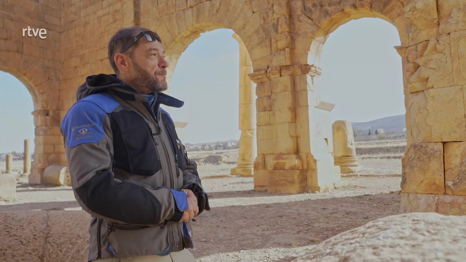 Diario de un nómada: Objetivo Numidia - Episodio 2: Argelia: Djemila y Lambaesis  - ver ahora