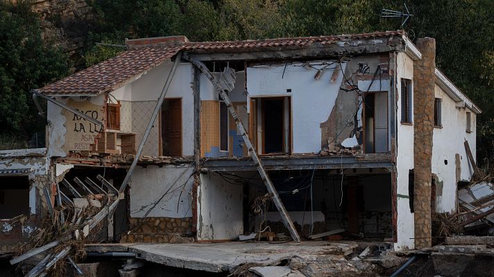 Telediario 2 - Abierto el plazo para solicitar las ayudas directas del Gobierno por la DANA