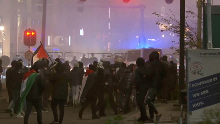 Telediario Internacional - Disturbios entre hinchas israelíes y manifestantes propalestinos en Ámsterdam