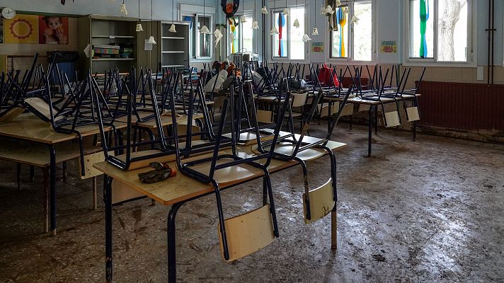 Telediario Fin de Semana - Cerca de 50 colegios reabrirán este lunes en las zonas afectadas por la DANA