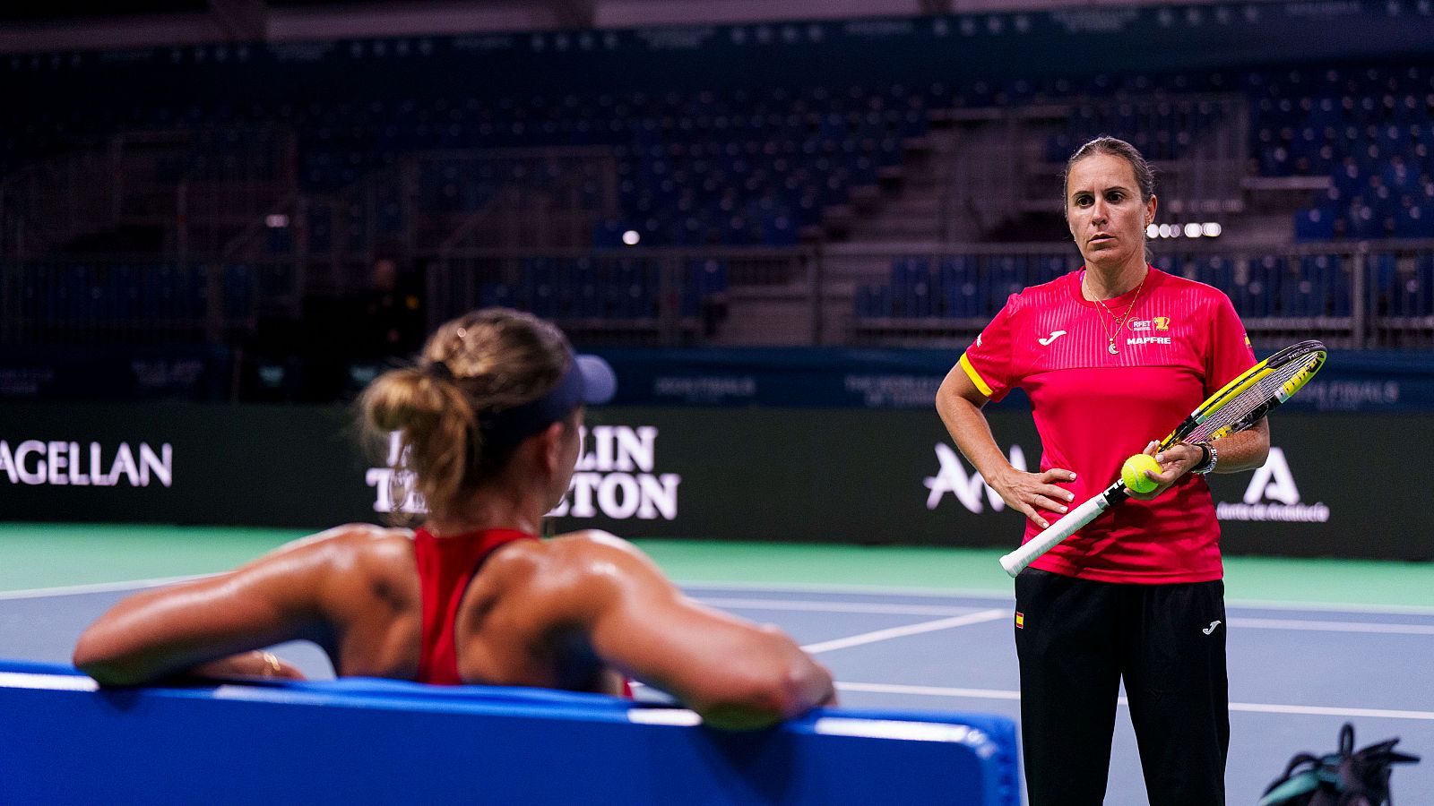 España llega a Málaga para ganar la Billie Jean King