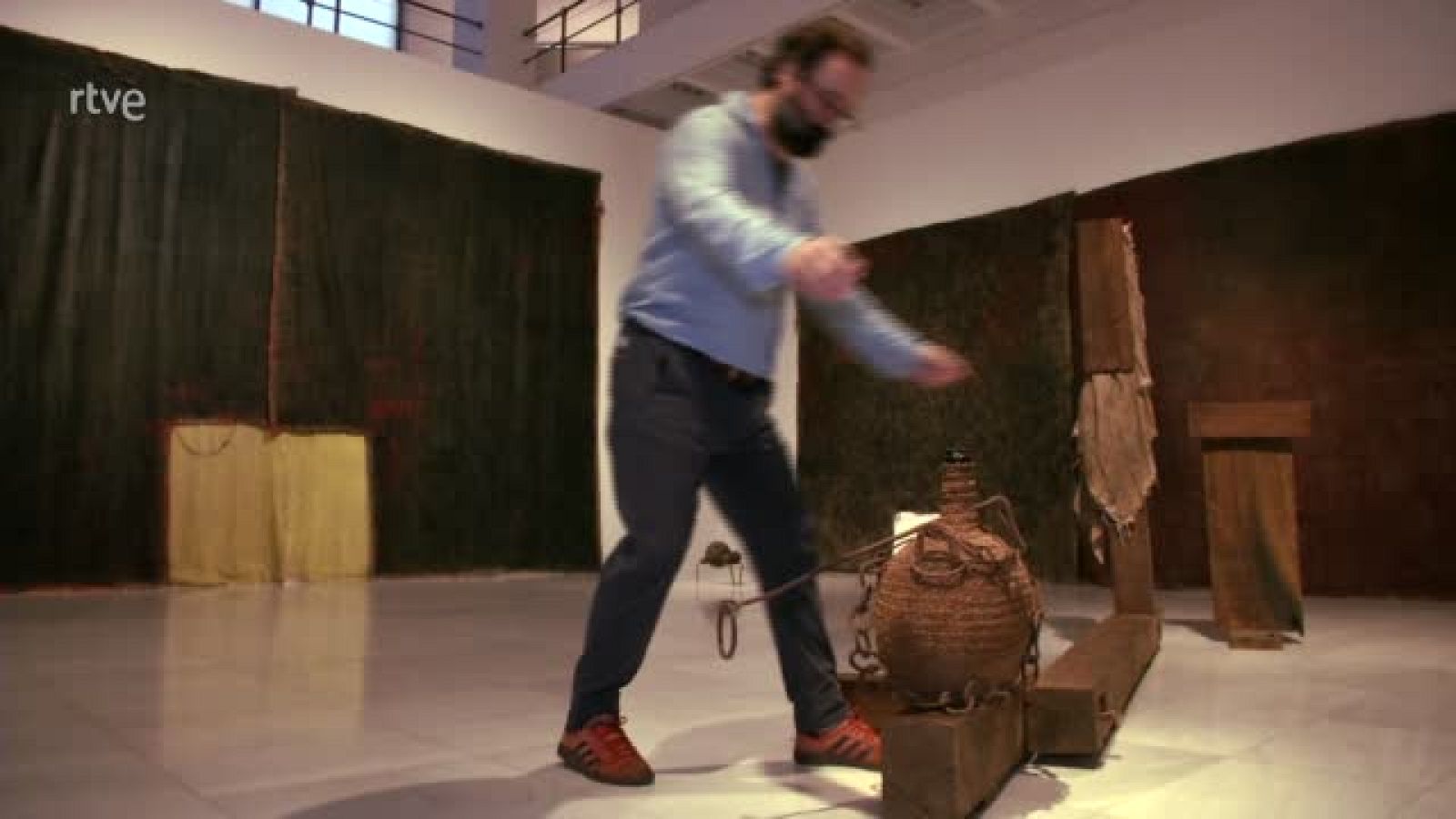 Expo Jacobo Castellano - Atención obras | Ver