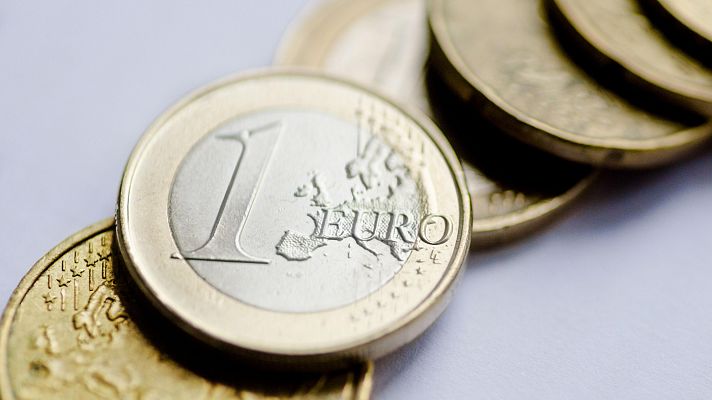 Telediario 1 - Reforma fiscal de PSOE y Sumar: mantiene el impuesto a la banca y fija un IVA del 21% a alquileres turísticos