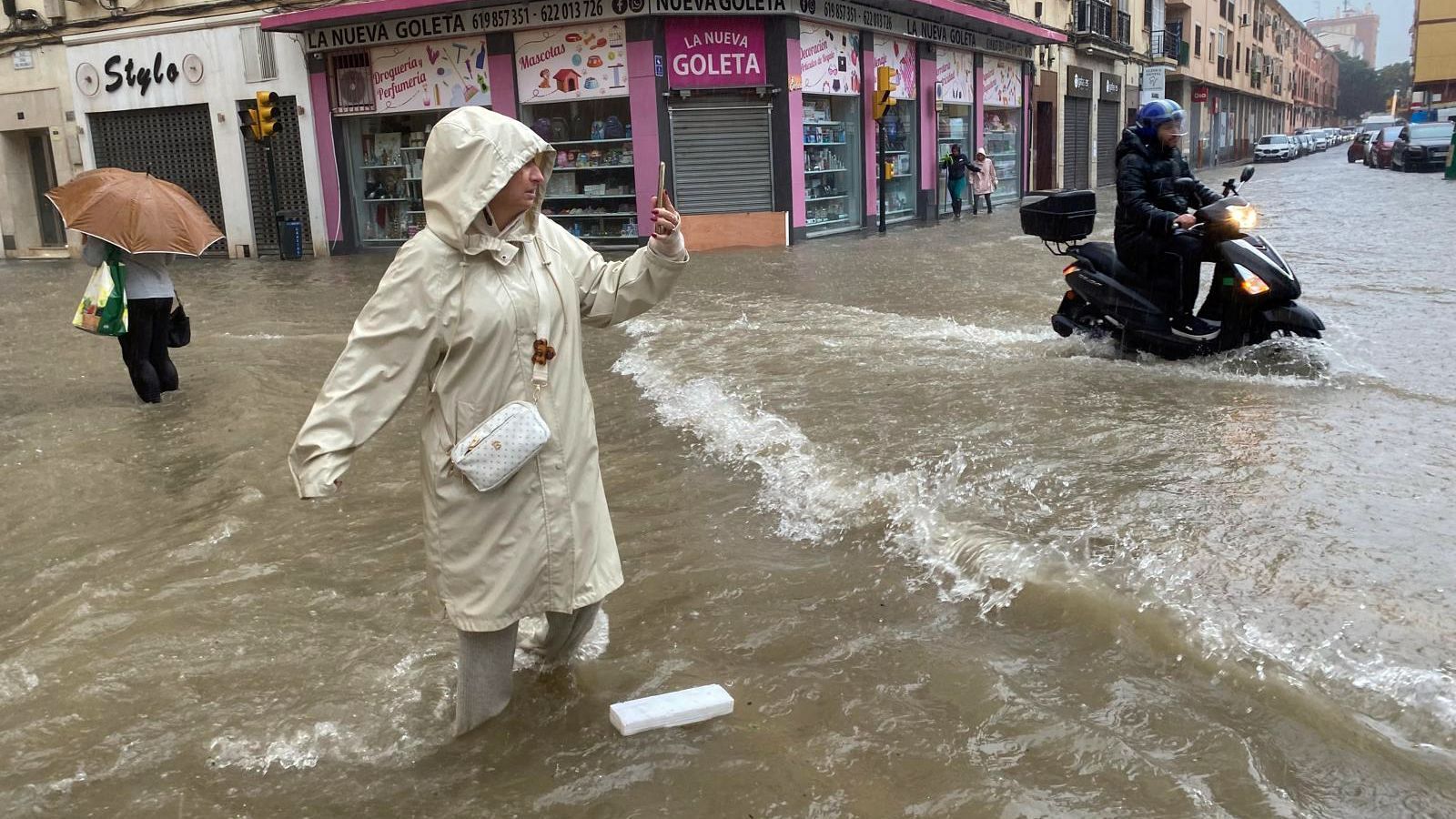 Alerta roja en Tarragona y Málaga por lluvias torrenciales