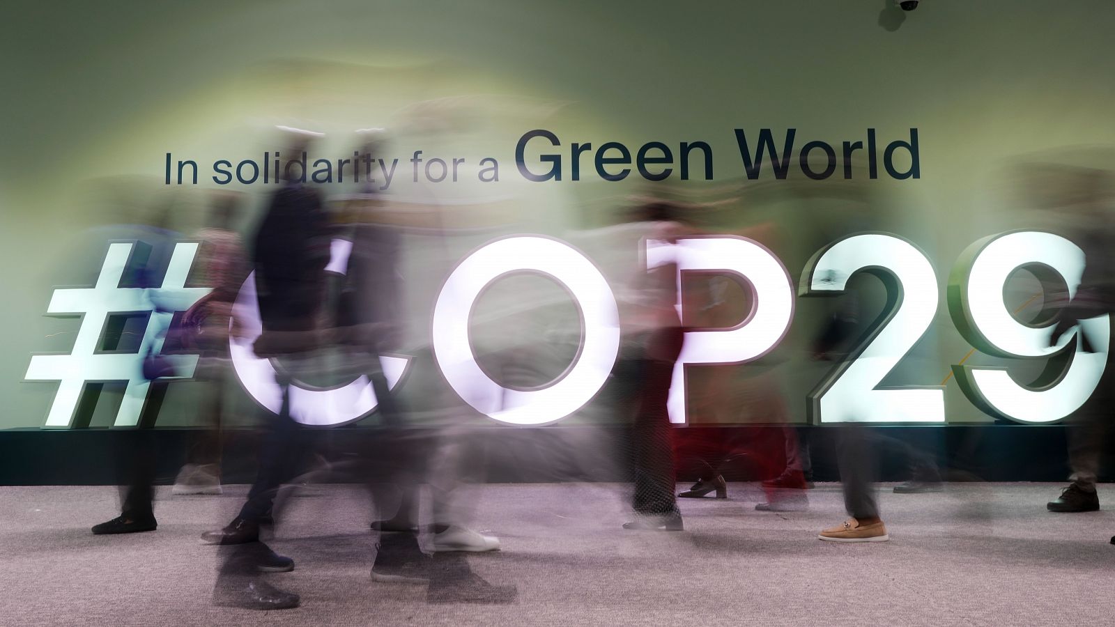 COP 29 | Azerbaiyán, donde el petróleo y el gas son "un regalo de Dios" | Ver