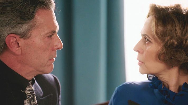 Salón de té La Moderna - Maruja le pide a Emiliano hacer vidas separadas