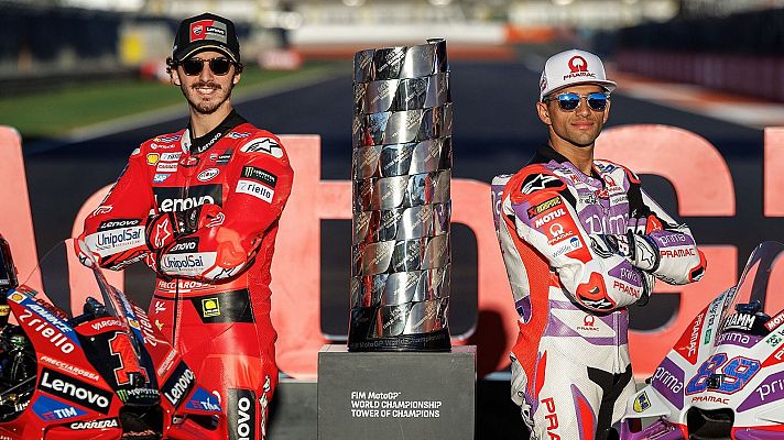 Telediario 1 - Jorge Martín y 'Pecco' Bagnaia se disputan el Mundial de MotoGP en Montmeló