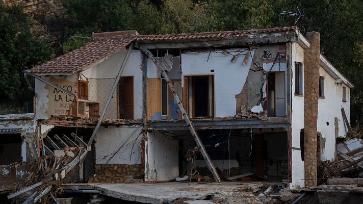 Telediario 1 - Ayudas para superar catástrofes naturales: ¿son suficientes para que los afectados reconstruyan sus vidas?