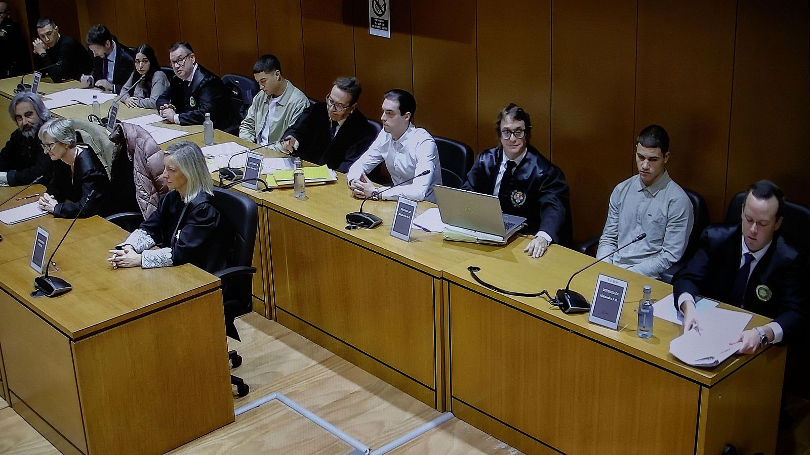 Juicio Samuel Luiz: los acusados admiten estar arrepentidos - La tarde en 24h | Ver