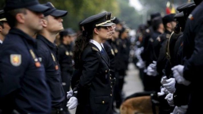 Programa 146: Mujeres policía