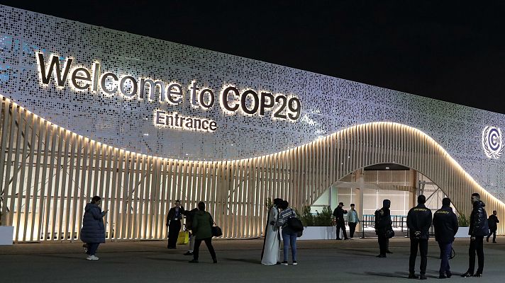 La COP29 que se celebra en Bakú encara su recta final: \"Se tiene que llegar a un nuevo objetivo de financiación climática\"