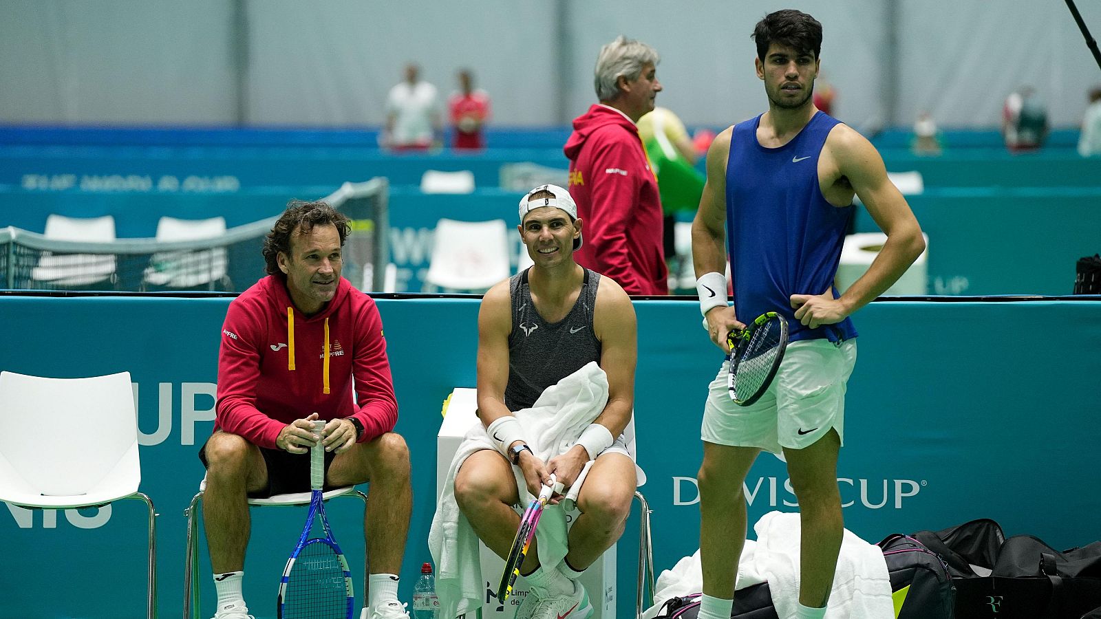 Nadal y Alcaraz ya entrenan pensando en la Davis | Ver