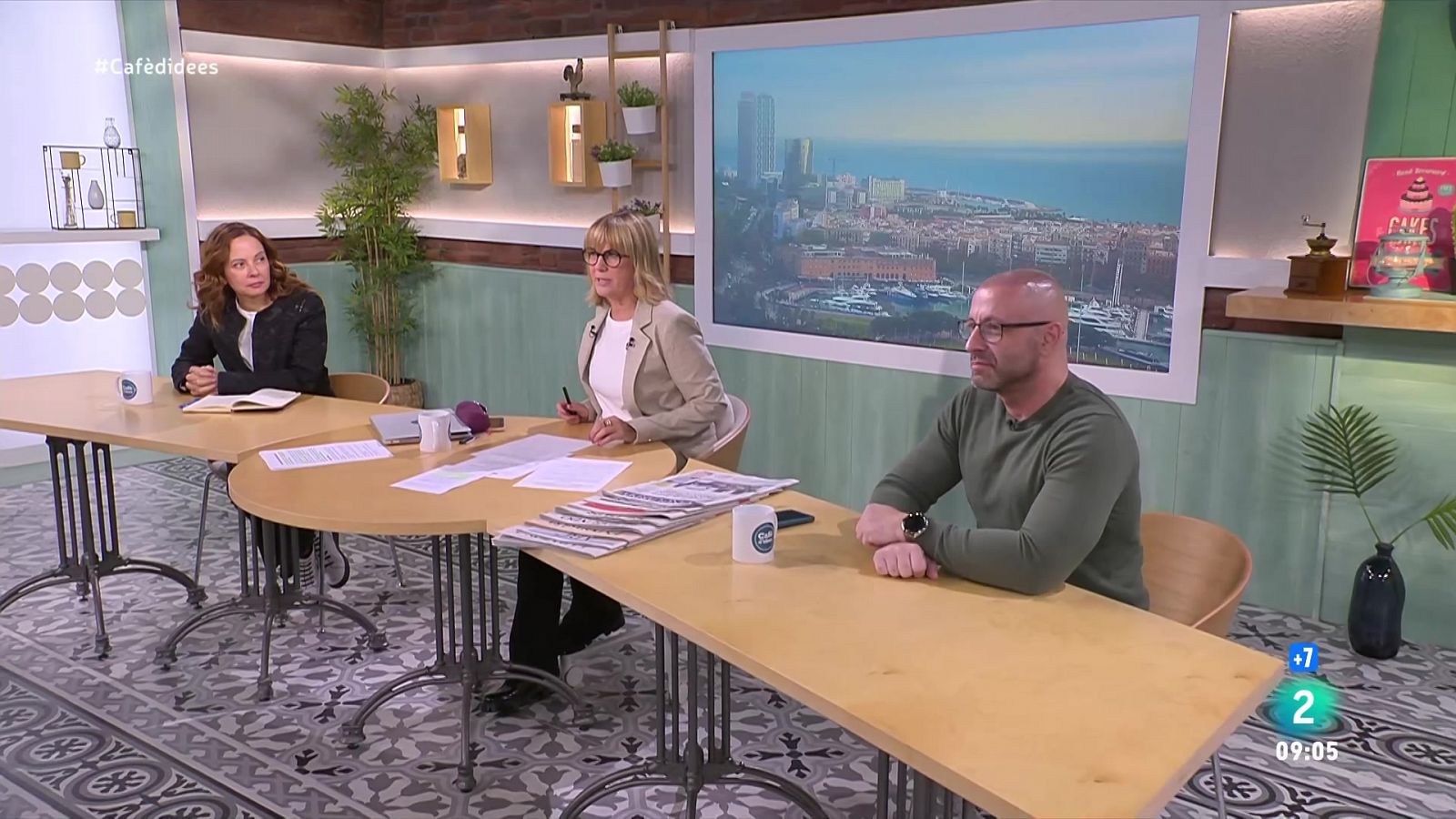 Gemma Nierga entrevista al líder del PSOE a l'Aragó. Anna Oliver valora la compareixença de Mazón. I del derbi barceloní a la tertúlia esportiva