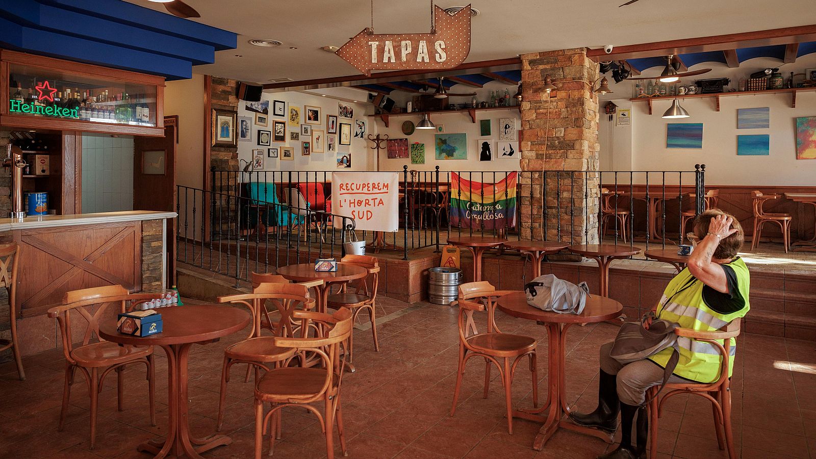 Empresas en apuros tras la DANA: créditos pendientes, nuevos ERTE y a la espera de ayudas - Telediario 1 | Ver