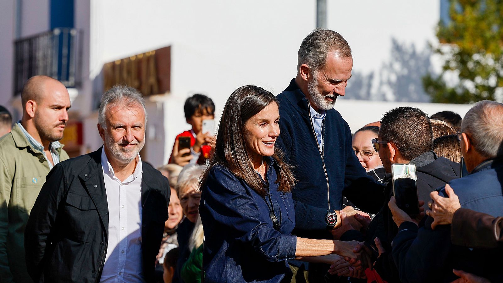 Los reyes vuelven a visitar las zonas afectadas por la DANA