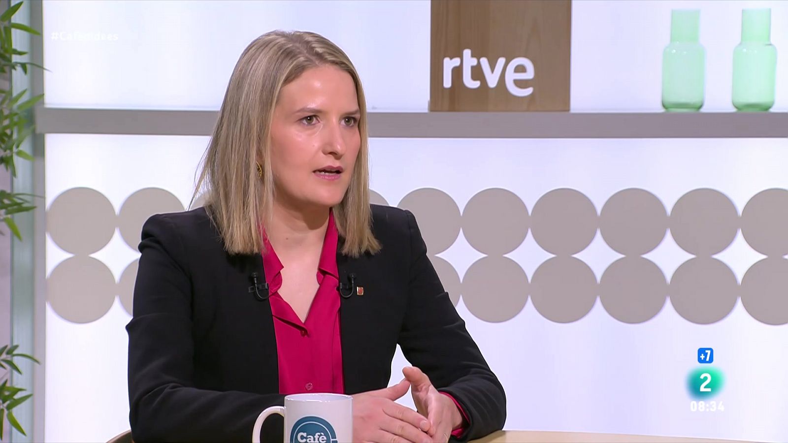 Martínez Bravo: "El primer és que la renda garantida i l'IMV arribin a la ciutadania" | Veure