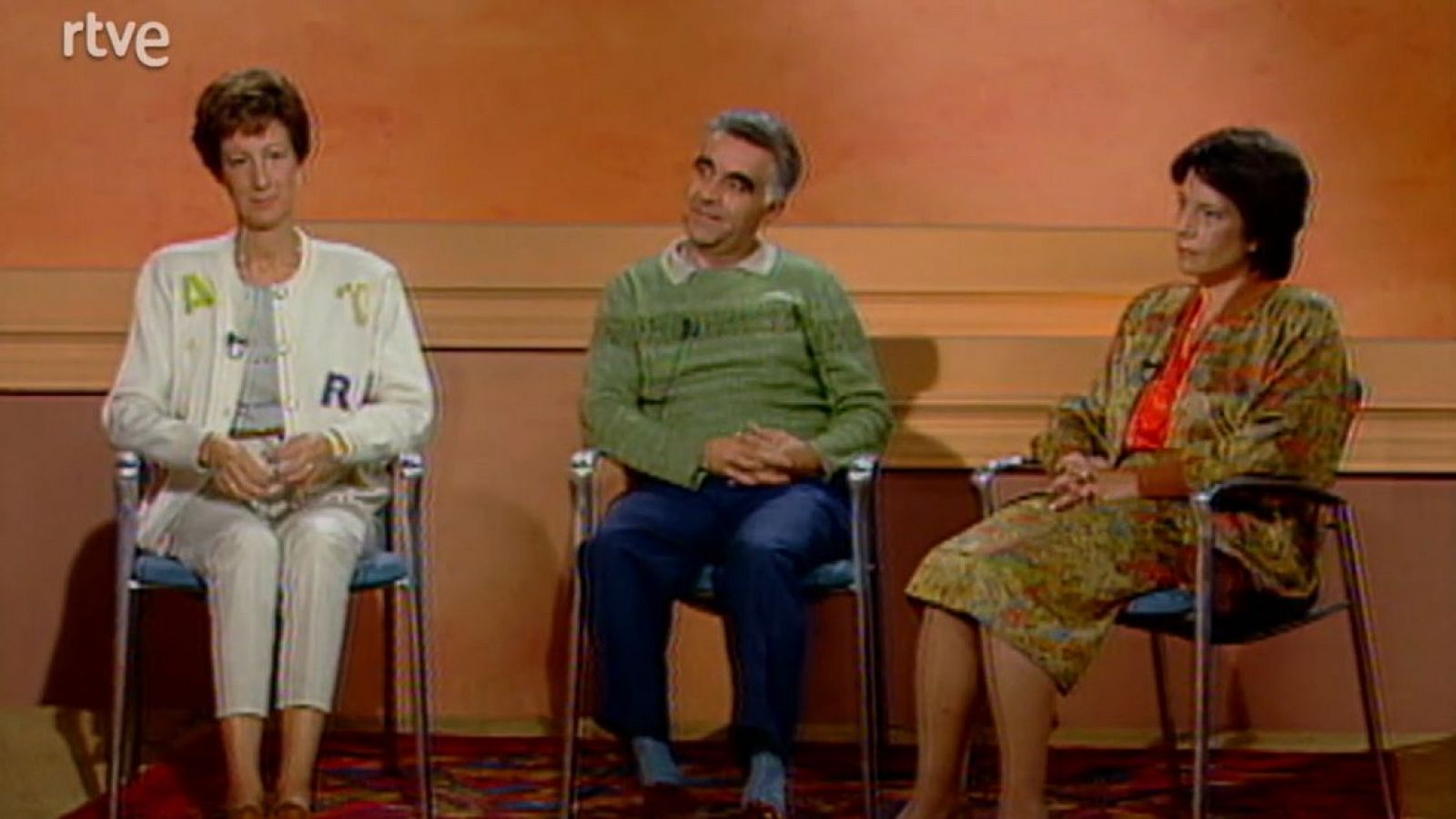 Preguntas y respuestas - ¿Nos acostumbramos a la tragedia? - Programas y Concursos en el Archivo de RTVE | Ver