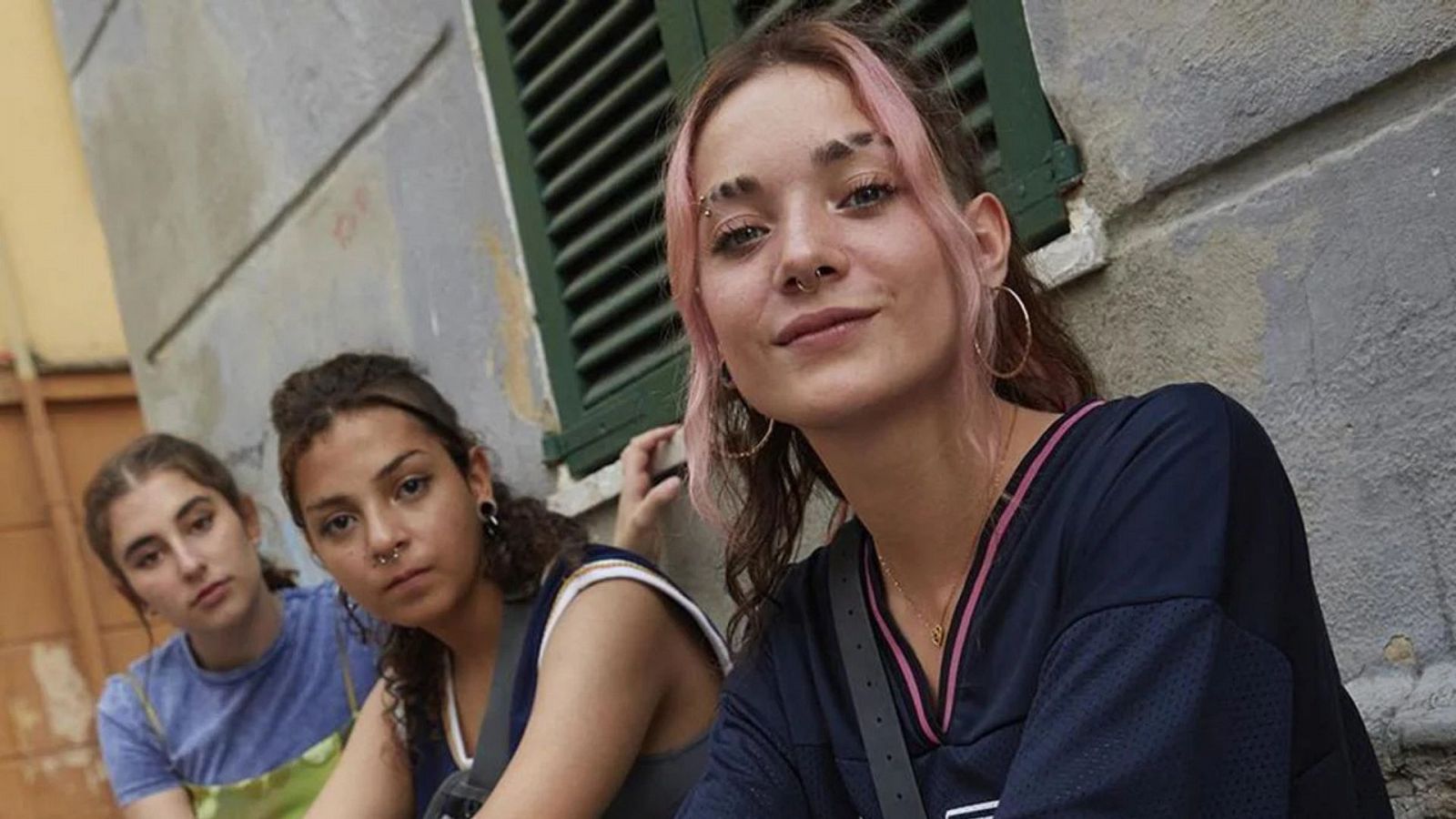 'Las chicas de la estación', conoce a las actrices: Julieta Tobío, Salua Hadra y María Steelman