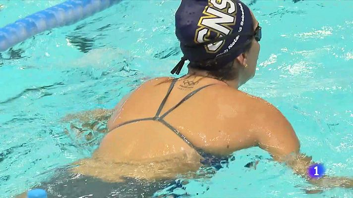 Clam al waterpolo femení per poder per un parèntesi per ser mare