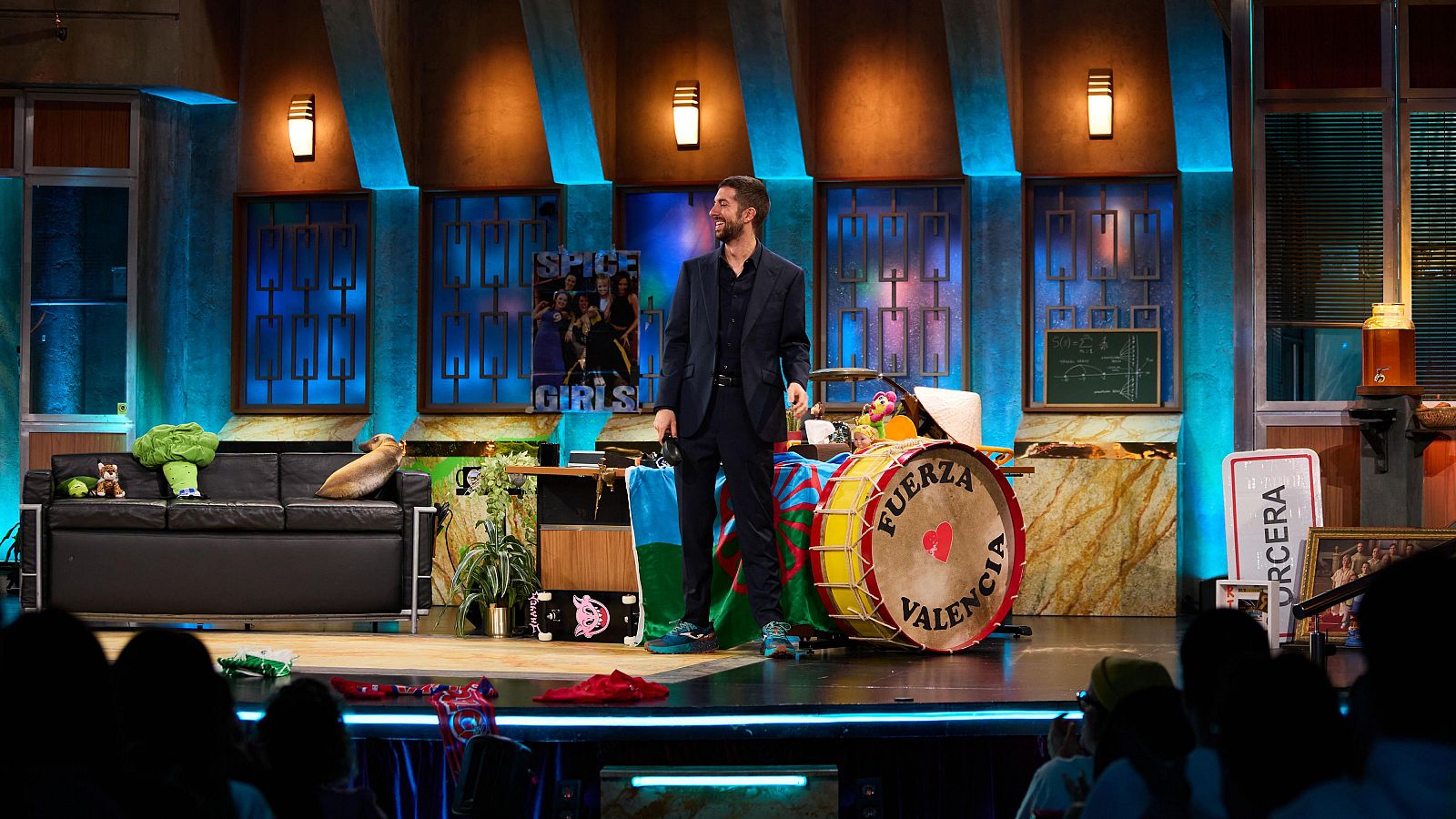 La Revuelta | La petición de ayuda a los afectados por DANA 21/11/24 - La Revuelta | Ver