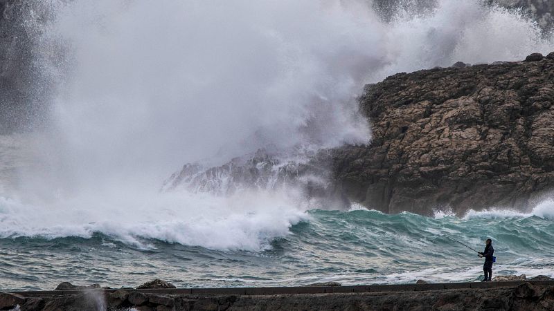 La borrasca ‘Caetano’ deja lluvias y vientos fuertes en el noreste - El tiempo | Ver