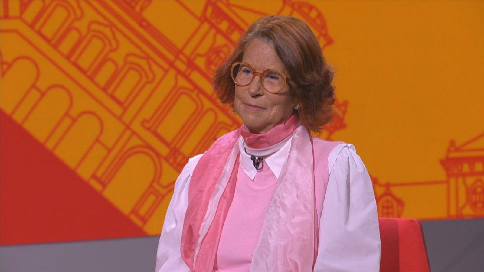 Aquí parlem - Entrevista a Esther Giménez-Salinas