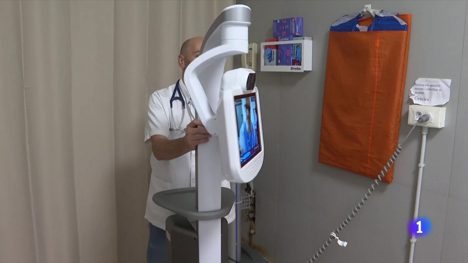 Tele UCI per evitar traslladar pacients crítics a Lleida - L'Informatiu | Veure