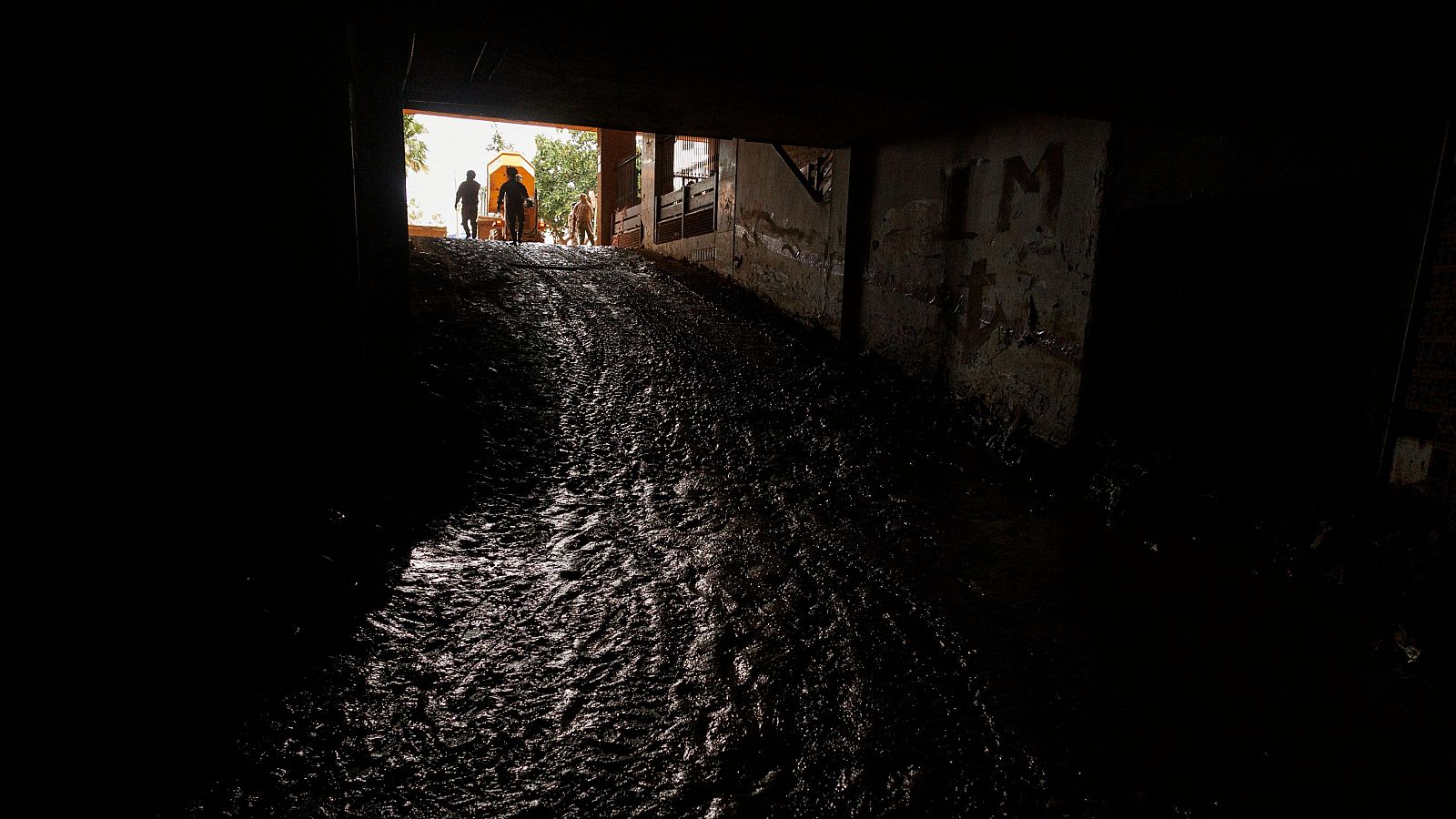 La limpieza de alcantarillas, prioritaria en los pueblos afectados por la DANA