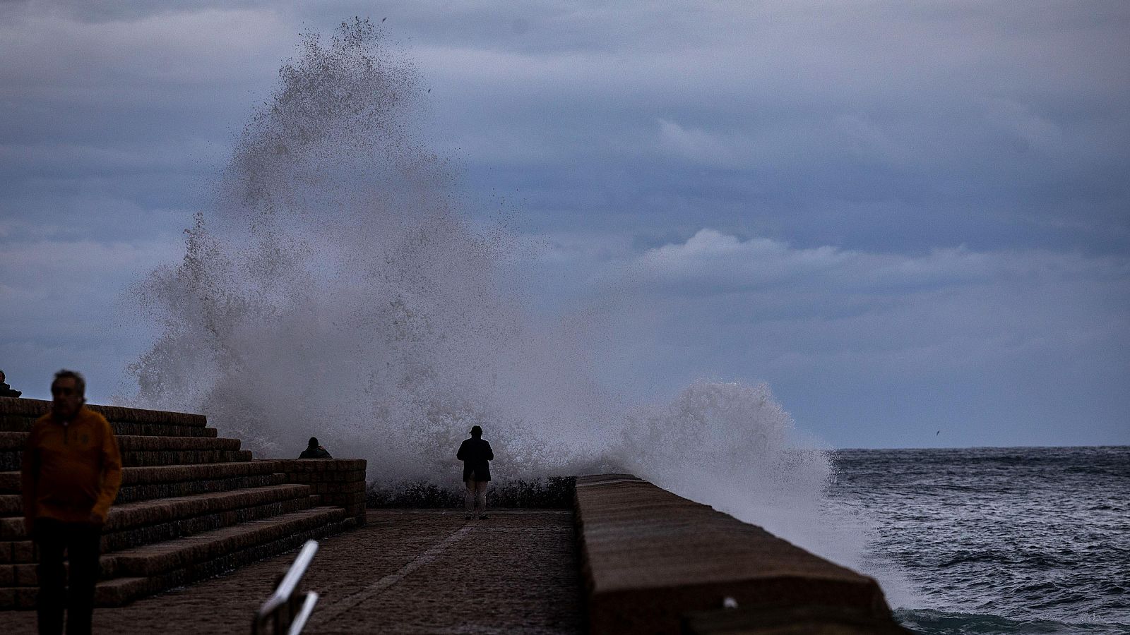 Fuertes viento, oleaje y lluvias por la influencia de la borrasca Bert