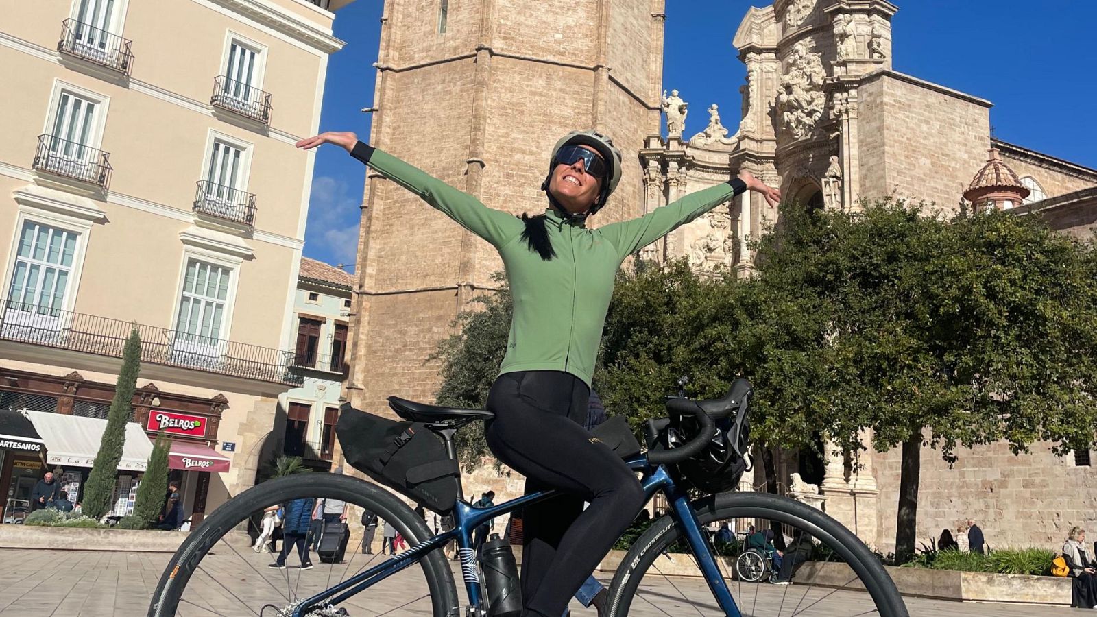 Caminos de Sefarad. Diario de una ciclista - Episodio 8: De Utiel, tierra del vino, a la Valencia judía - ver ahora