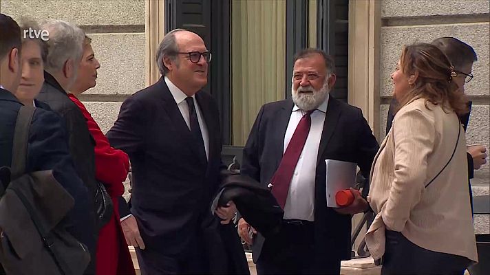 Parlamento - Informe abusos iglesia