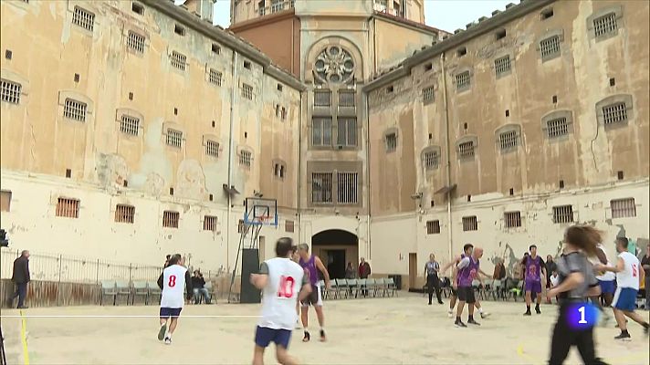 L'Informatiu - El bàsquet es torna a jugar a La Model