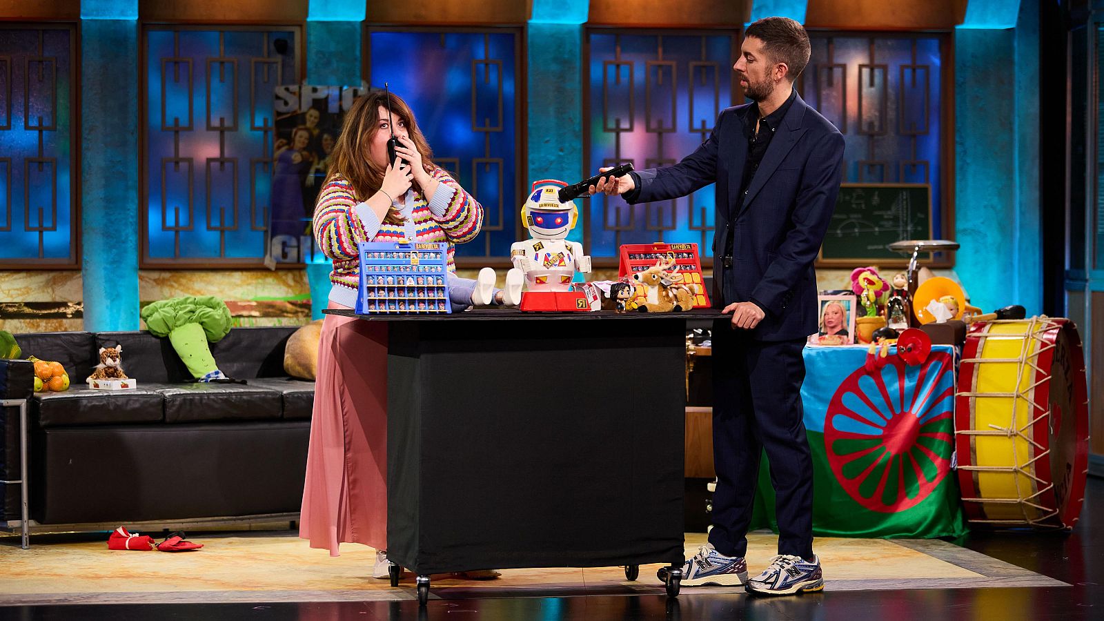 La Revuelta | Lalachus presenta los juguetes del programa 26/11/24 - La Revuelta | Ver