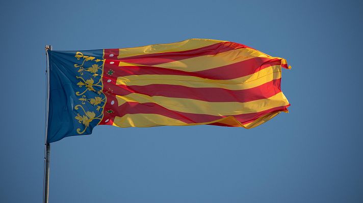 Telediario 2 - La Generalitat aprueba eliminar el tope salarial de los 'consellers' y los altos cargos del Ejecutivo autonómico