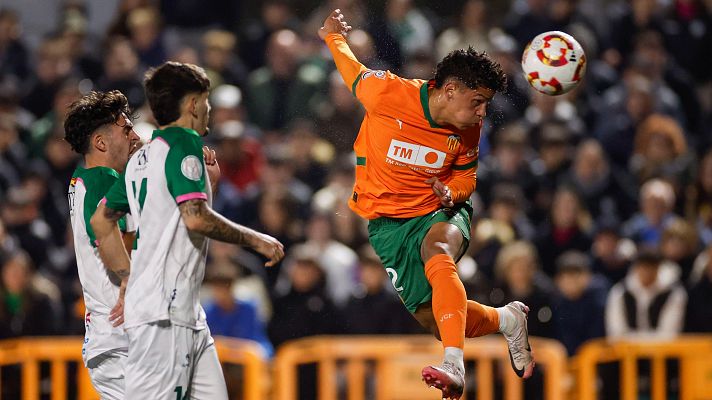 El Valencia y el Getafe pasan a segunda ronda de la Copa del Rey tras vencer al Parla y al Manises