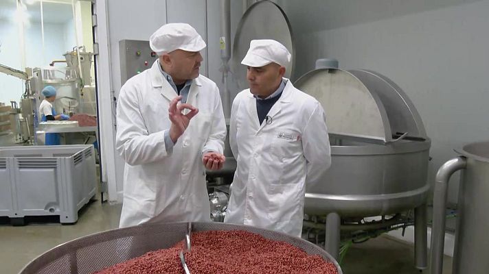 Aquí la Tierra - San en la fábrica de conservas