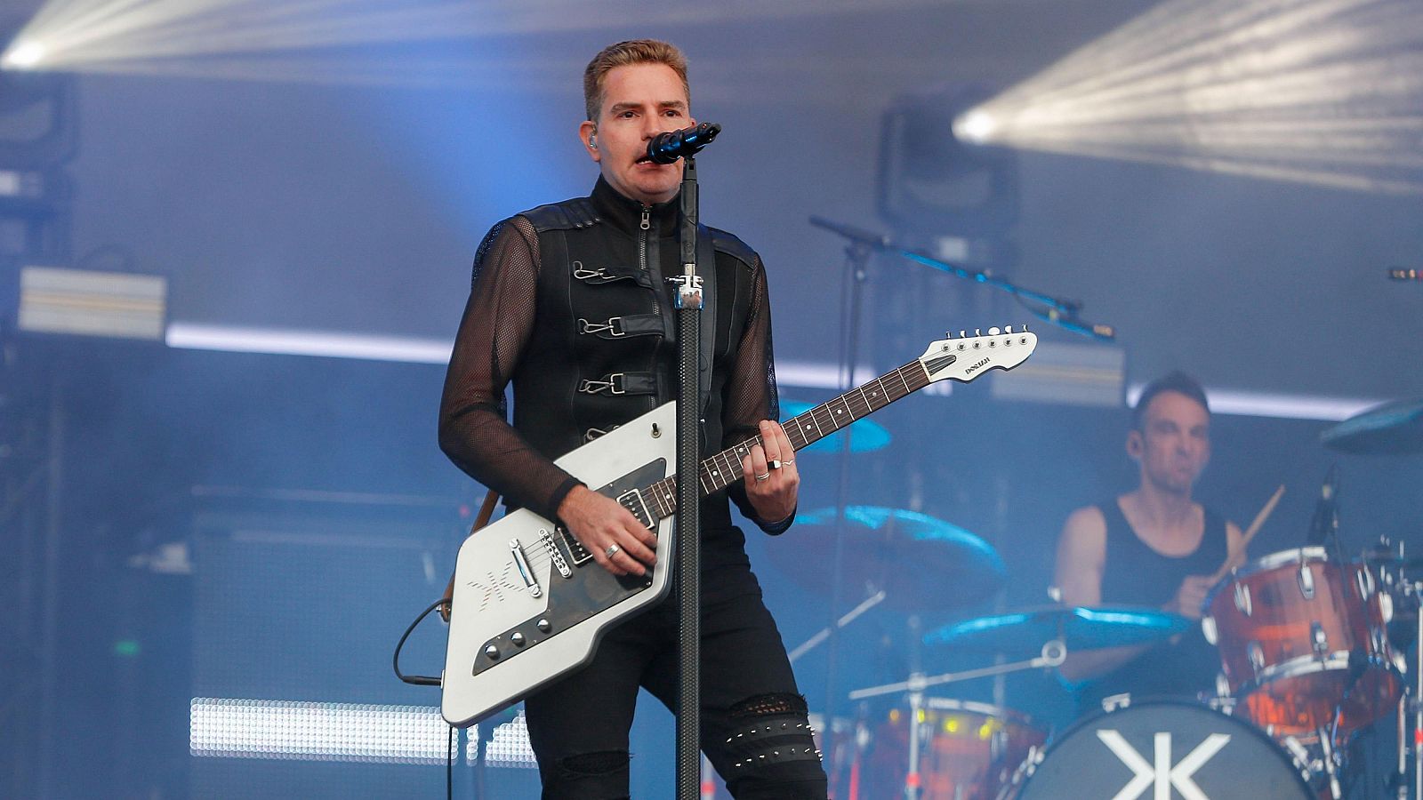 Dorian muestra su lado más íntimo en 'Futuros imposibles' | Ver