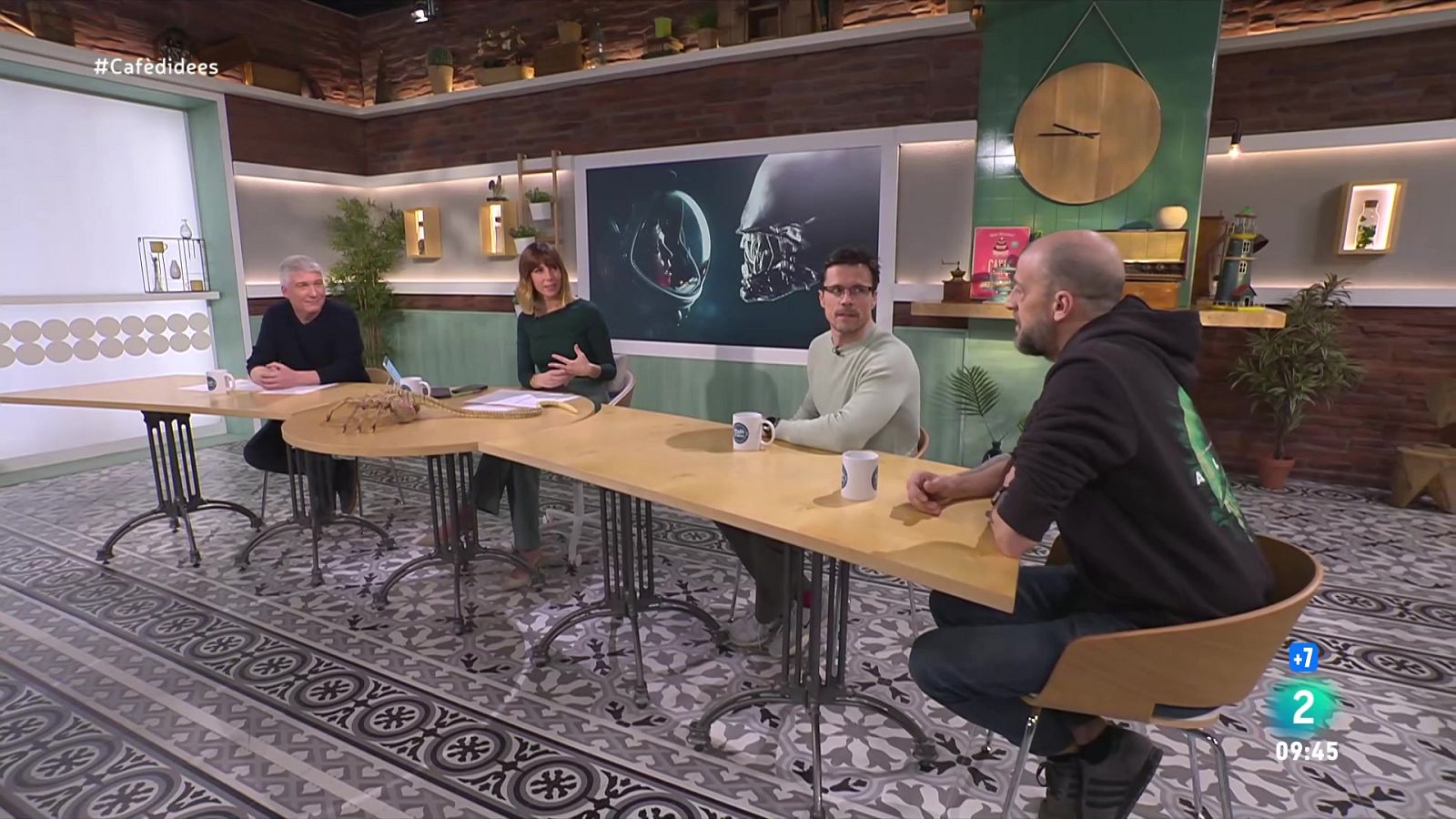 El Museu Alien vol créixer: parlem amb Octavi Pujades i Lluís Escribano - Cafè d'idees | Veure