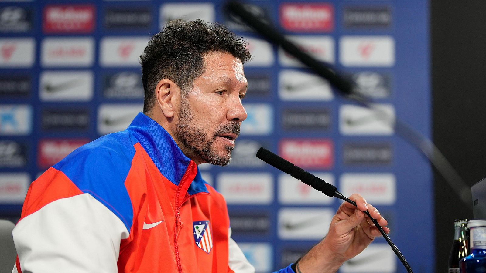 Diego Simeone: "El Valladolid juega con mucha intensidad"