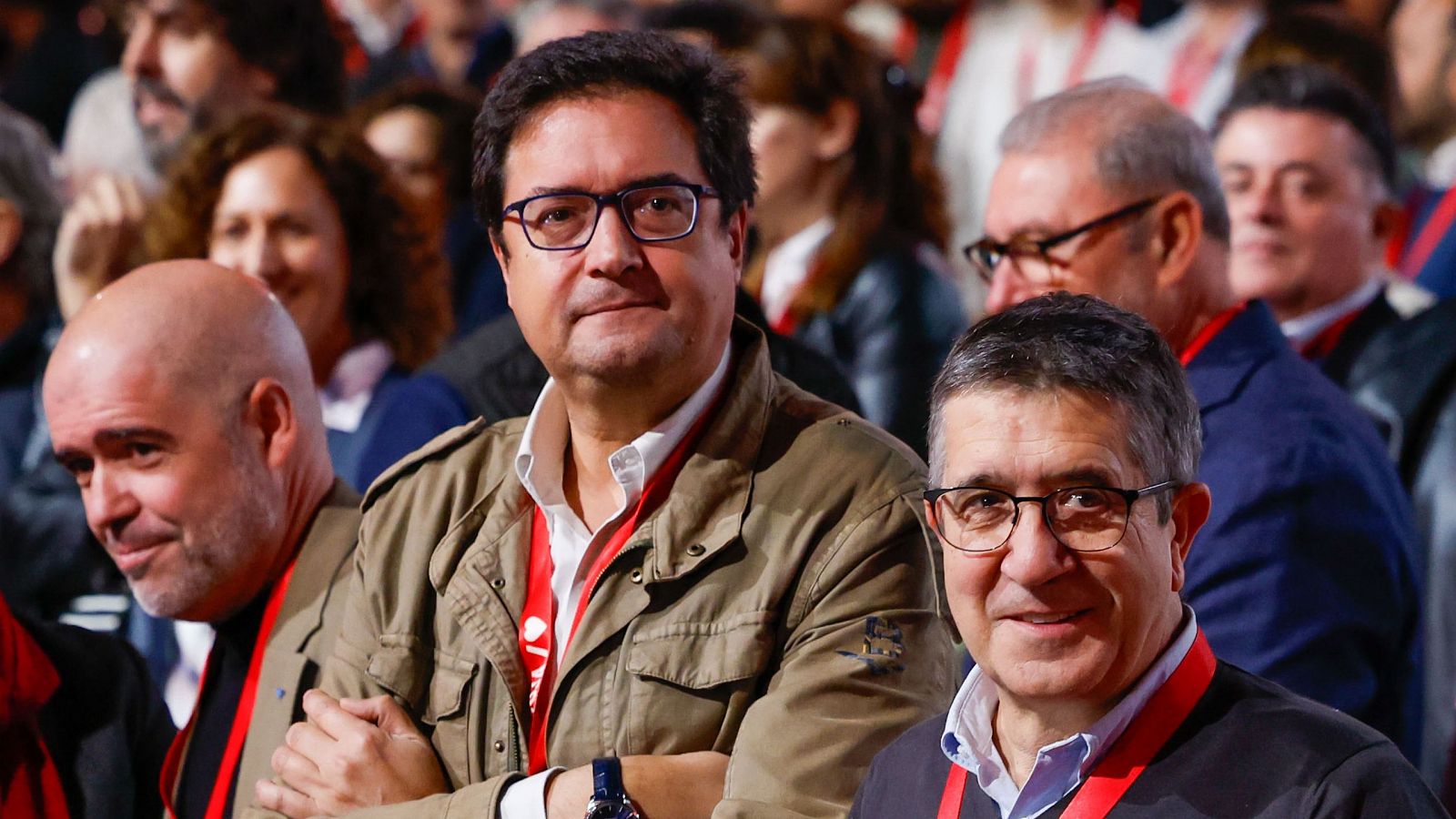 Óscar López asegura que Moncloa no filtró el correo del novio de Ayuso - Telediario Fin de Semana | Ver